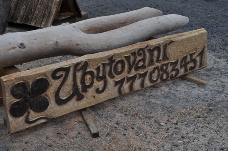 Reklamní poutač