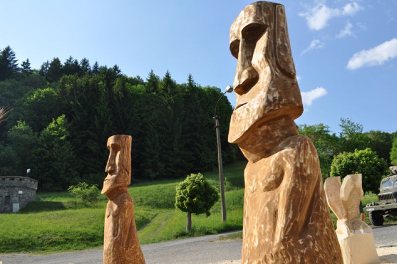 Moai 