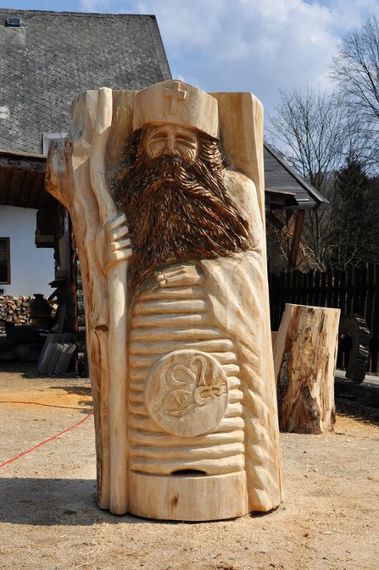 Funkční včelí klát - sv. Ambrož, patron včelařů