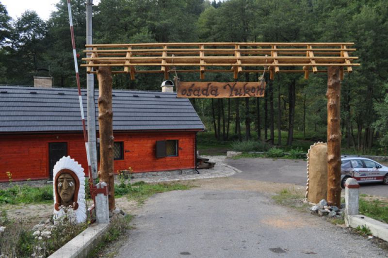 Brána do osady Yukon